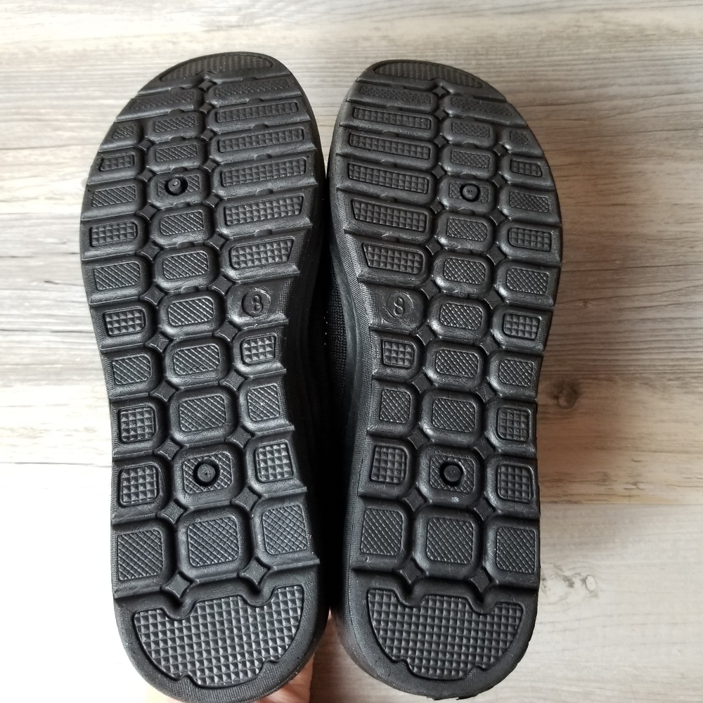 Musshoe Knit Rounded Toe Loafers - Picture 6 of 6